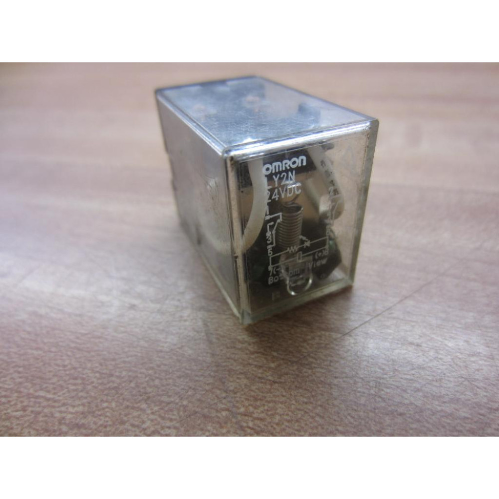 Omron LY2N Relay . LY2N-24V DC Coil 24VDC - Used