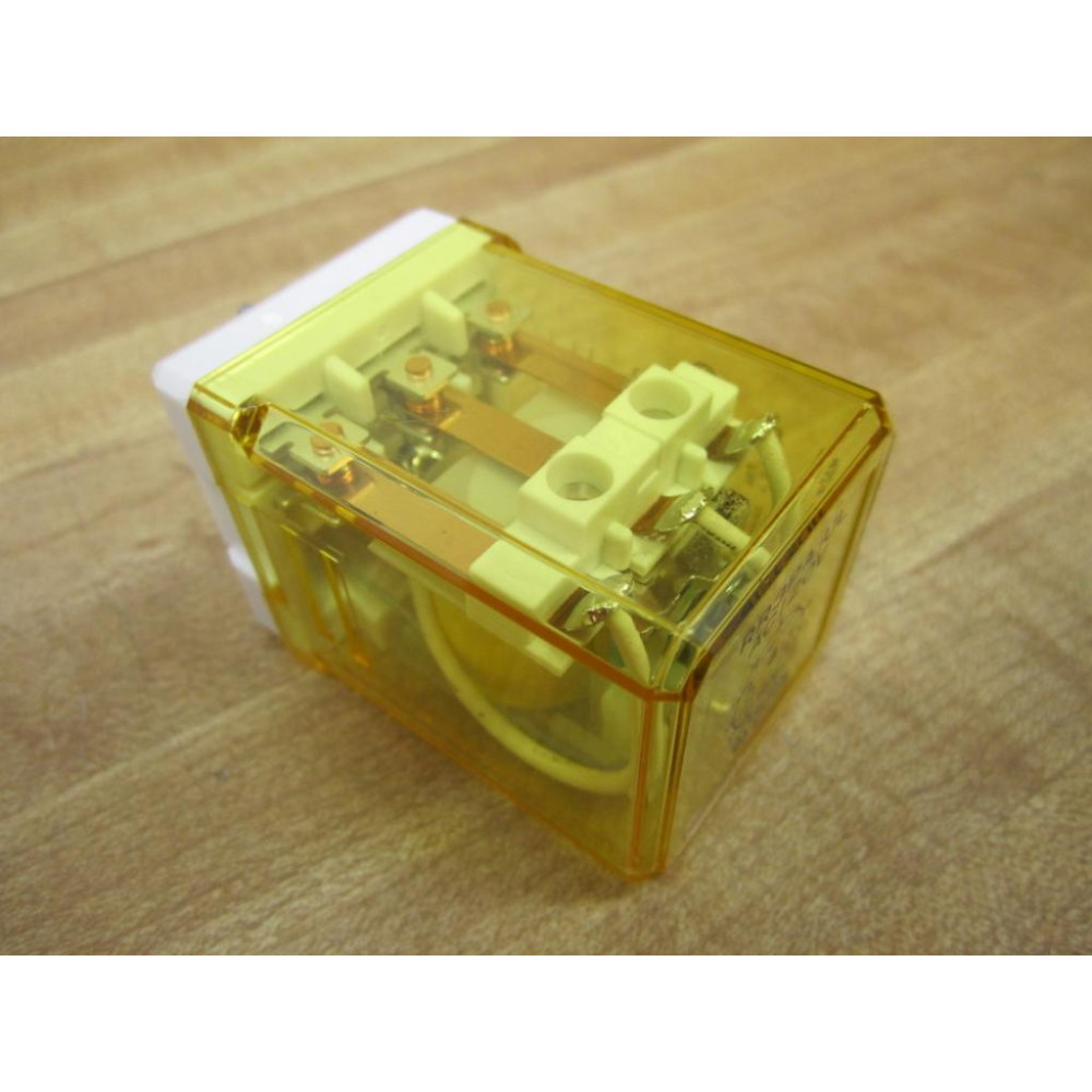 IDEC RR3PA-UL-AC120V Relay RR3PA-UL-120V - New No Box