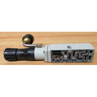 Numtatics 091RS700J000000 Pressure Regulator - New No Box Numtatics 091RS700J000000 Pressure Regulator - New No Box