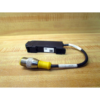 Banner D12EP6FVQ Photoelectric Sensor With 5 Pin Male Connector - Used