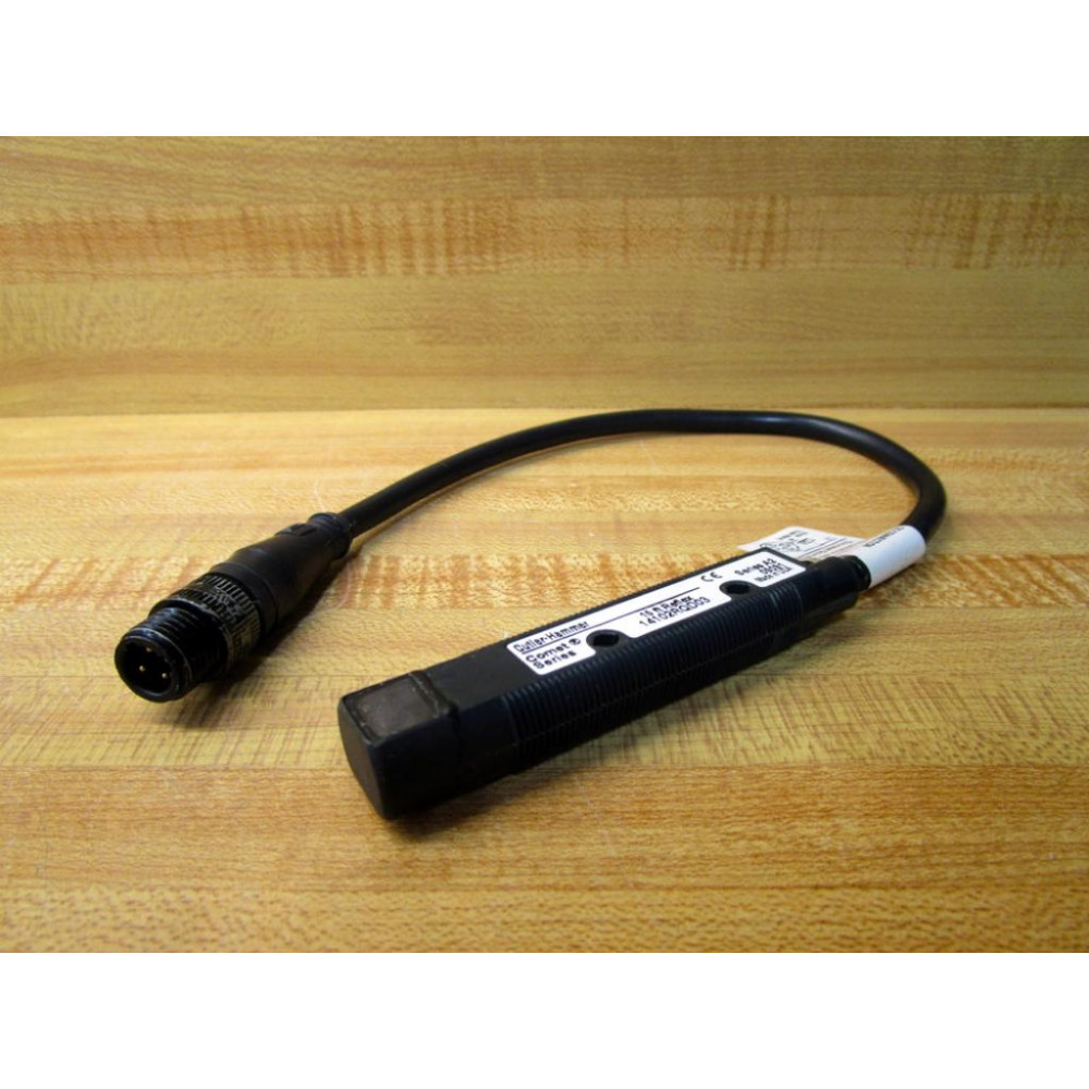 Cutler Hammer 14102RQD03 Photoelectric Sensor - Used Cutler Hammer 14102RQD03 Photoelectric Sensor - Used