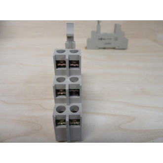 Omron P2RF-08-E Relay Socket P2RF08E (Pack of 2) - Used