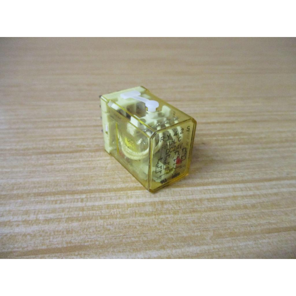 IDEC RY42S-ULC-DC24V Relay RY2SULCDC24V - New No Box