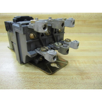 Allen Bradley 702L-COD93 Contactor 702L-C0D93 - Used