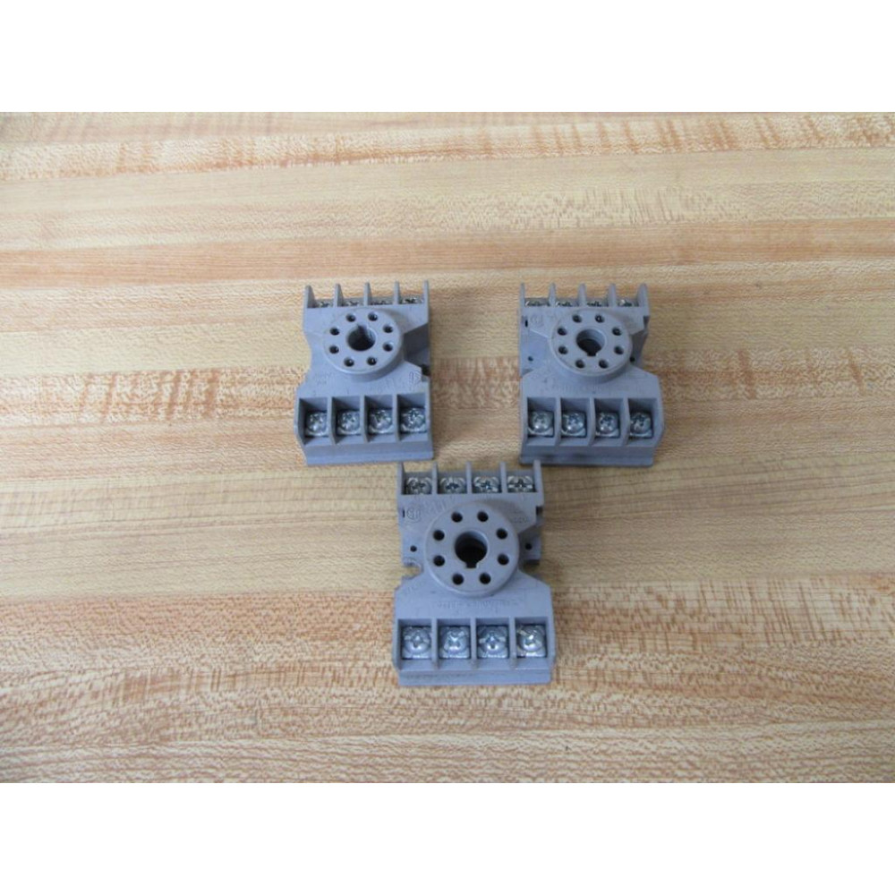 Potter & Brumfield 27E122 Relay Socket (Pack of 3) - Used Potter & Brumfield 27E122 Relay Socket (Pack of 3) - Used