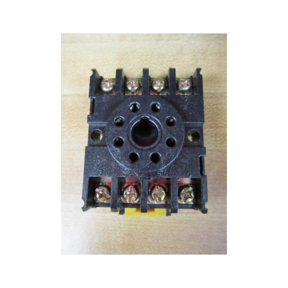 Young Electronics DS-8 Relay Socket DS8 - New No Box