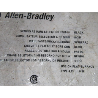 Allen Bradley 800FM-SR32 Switch (3) Position Spring Return