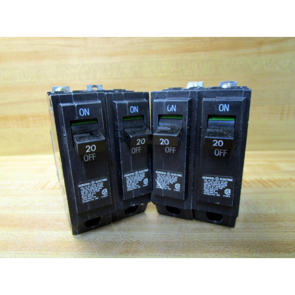 General Electric NP1578013 P103 Circuit Breaker 20A  GE (Pack of 4) - Used
