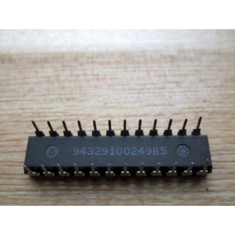 Lattice GAL22V10B Integrated Circuit