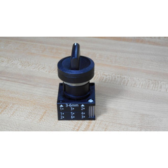 Siemens Furnas 3SB3000-2EA11 Selector Switch 3SB30002EA11 - New No Box