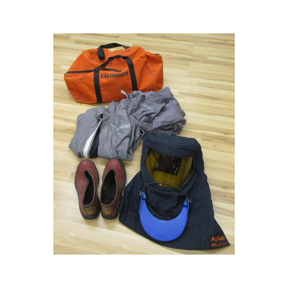 Salisbury Cal40cm² Arc Gear Kit Cal40cm² WShoes - Used Salisbury Cal40cm² Arc Gear Kit Cal40cm² WShoes - Used