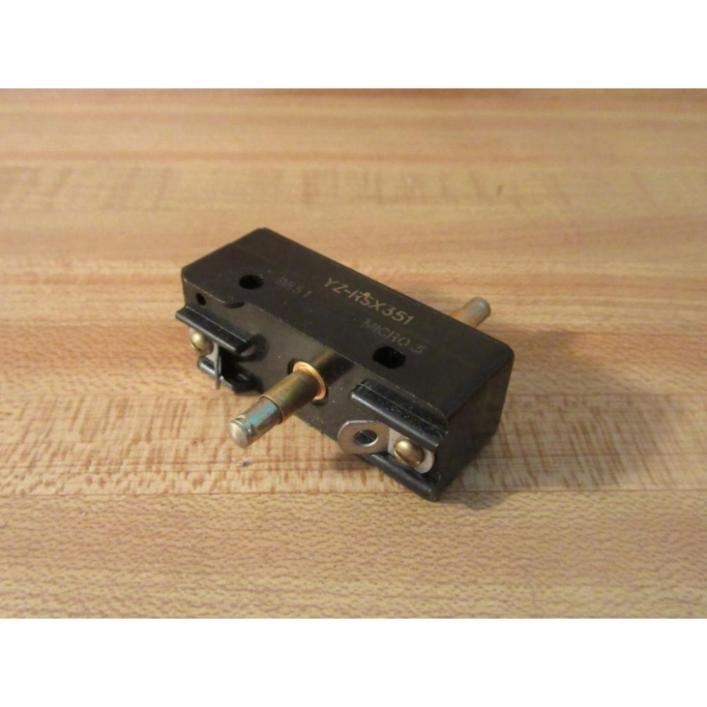 Micro Switch YZ-RSX351 Basic Switch wPin Plunger YZRSX351 - New No Box