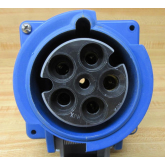 Hubbell 560R9W Receptacle W Back Box - Used