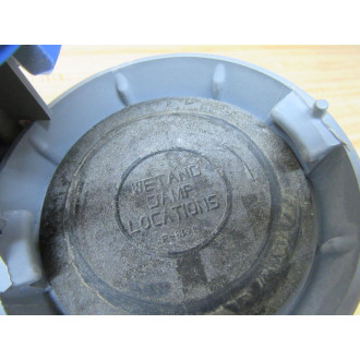 Hubbell 560R9W Receptacle W Back Box - Used