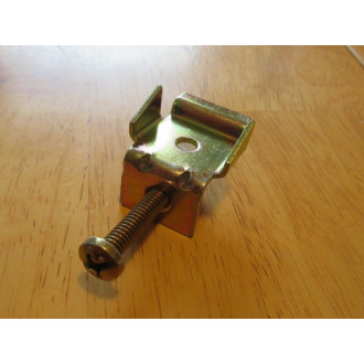 Allen Bradley 2711-NP2 Mounting Clip 77135-166-51 (Pack of 5)