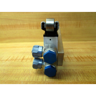 Festo ROS-3-18 Roller Lever Valve WMount 04157 1588311 Festo ROS-3-18 Roller Lever Valve WMount 04157 1588311