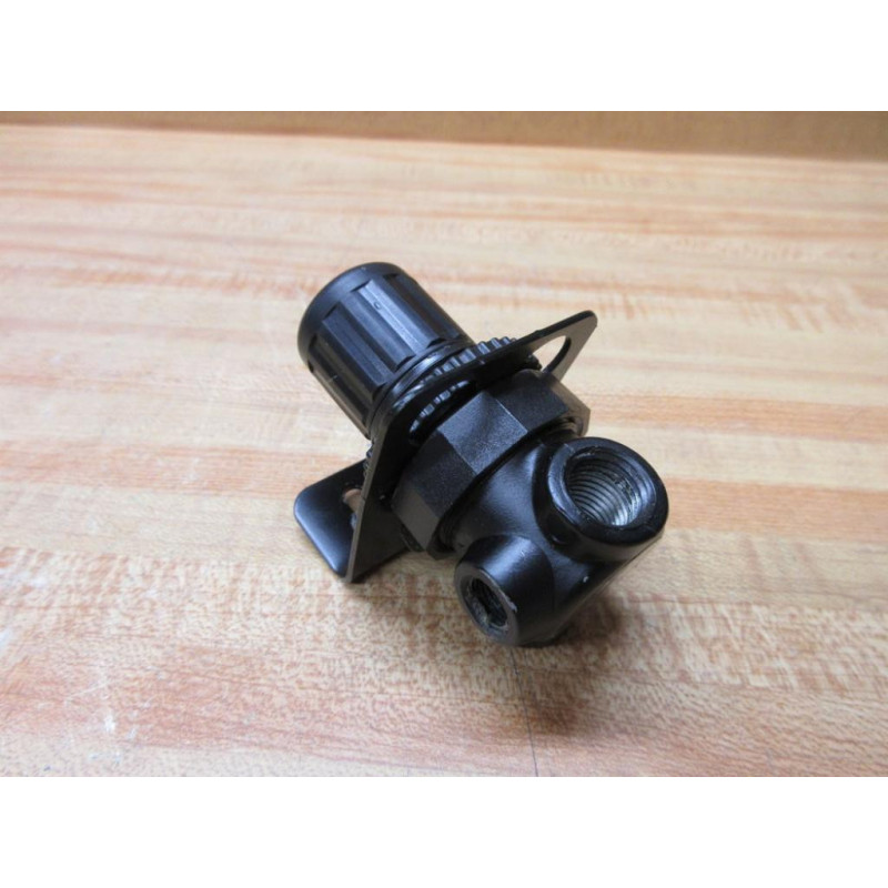 Norgren R07-200-RNEA Regulator R07200RNEA WBracket - Used