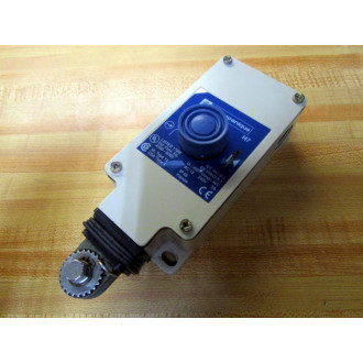 Telemecanique XY2-CH13250H7 E-Stop Pull Switch XY2CH13250H7 - Used