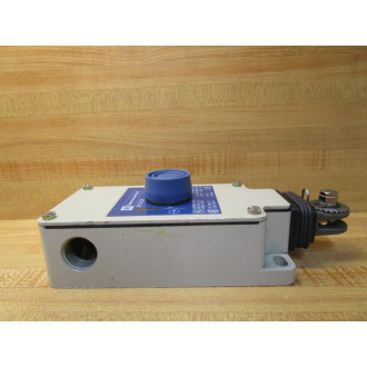 Telemecanique XY2-CH13250H7 E-Stop Pull Switch XY2CH13250H7 - Used