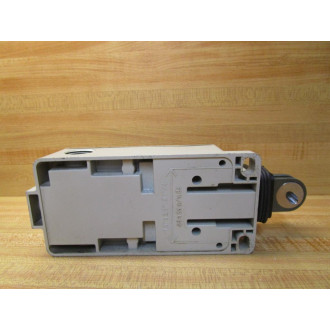 Telemecanique XY2-CH13250H7 E-Stop Pull Switch XY2CH13250H7 - Used