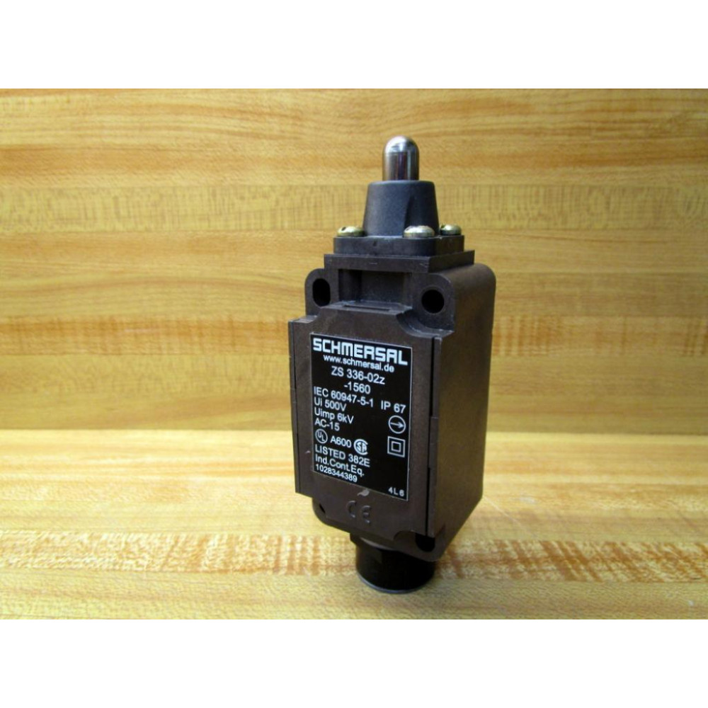 Schmersal ZS 336-02Z-1560 Limit Switch ZS33602Z1560 - New No Box