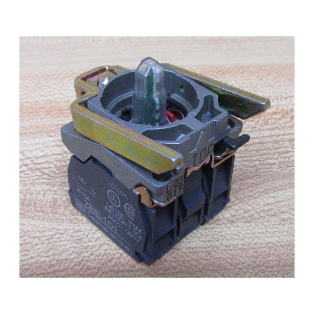 Telemecanique ZB4BW0B45 Schneider Push Button Light Block - New No Box