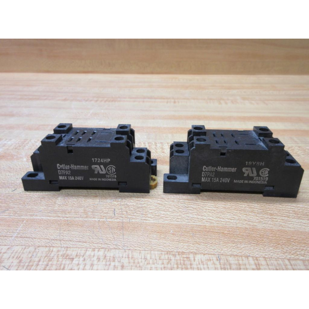 Cutler Hammer D7PA2 Relay Socket (Pack of 2) - Used