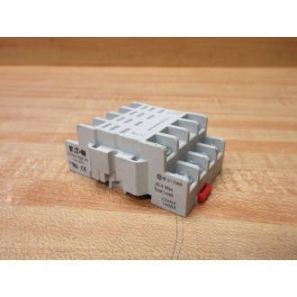 Eaton D7PA4 Relay Socket - Used