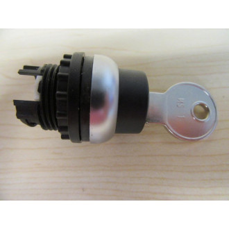 Cutler HammerEaton M22-WRS-A1 Selector Switch - New No Box