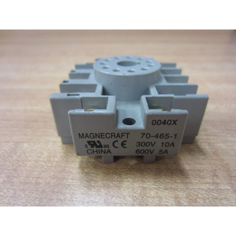 Schneider Magnecraft 70-465-1 Relay Socket 704651 Black - New No Box