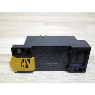 Omron PYF11A Relay Socket PYF11A (Pack of 5) - New No Box