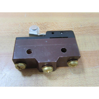 Omron X-10GW375-B6 Basic Switch wRoller Lever X10GW375B6 - New No Box