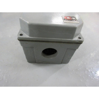 Eaton 10250TE34 Pushbutton Enclosure N6 WHardware 6 Holes - Used