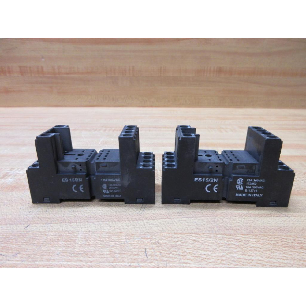 Carlo Gavazzi ES152N Relay Socket ES152N (Pack of 2) - Used