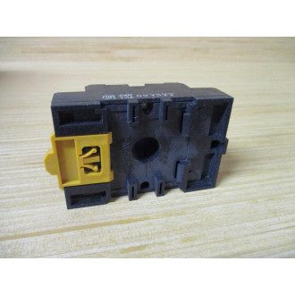 Omron 11PFA Relay Socket (Pack of 5) - Used