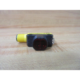 Banner QS18VP6FF100Q8 Photoelectric Sensor WO Nut - New No Box