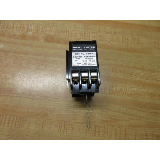 MicroSwitch FMBA Proximity Control FE-21030 Single - Used