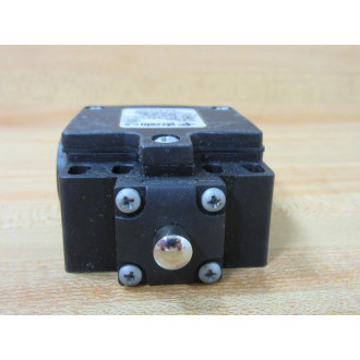 Pizzato FX 501-M1 Limit Switch wShort Piston Plunger FX501M1 - New No Box