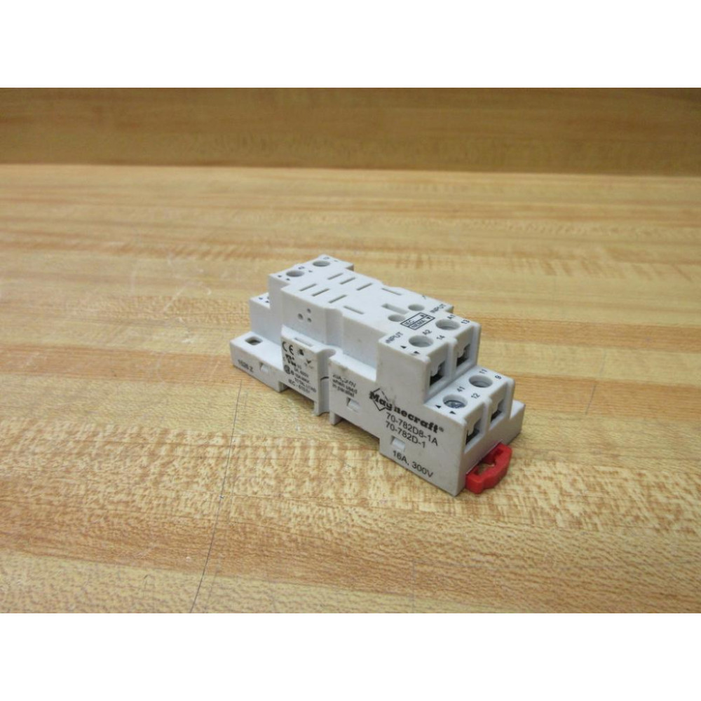 Schneider Magnecraft 70-782D8-1A Relay Socket 70-782D-1 - Used Schneider Magnecraft 70-782D8-1A Relay Socket 70-782D-1 - Used