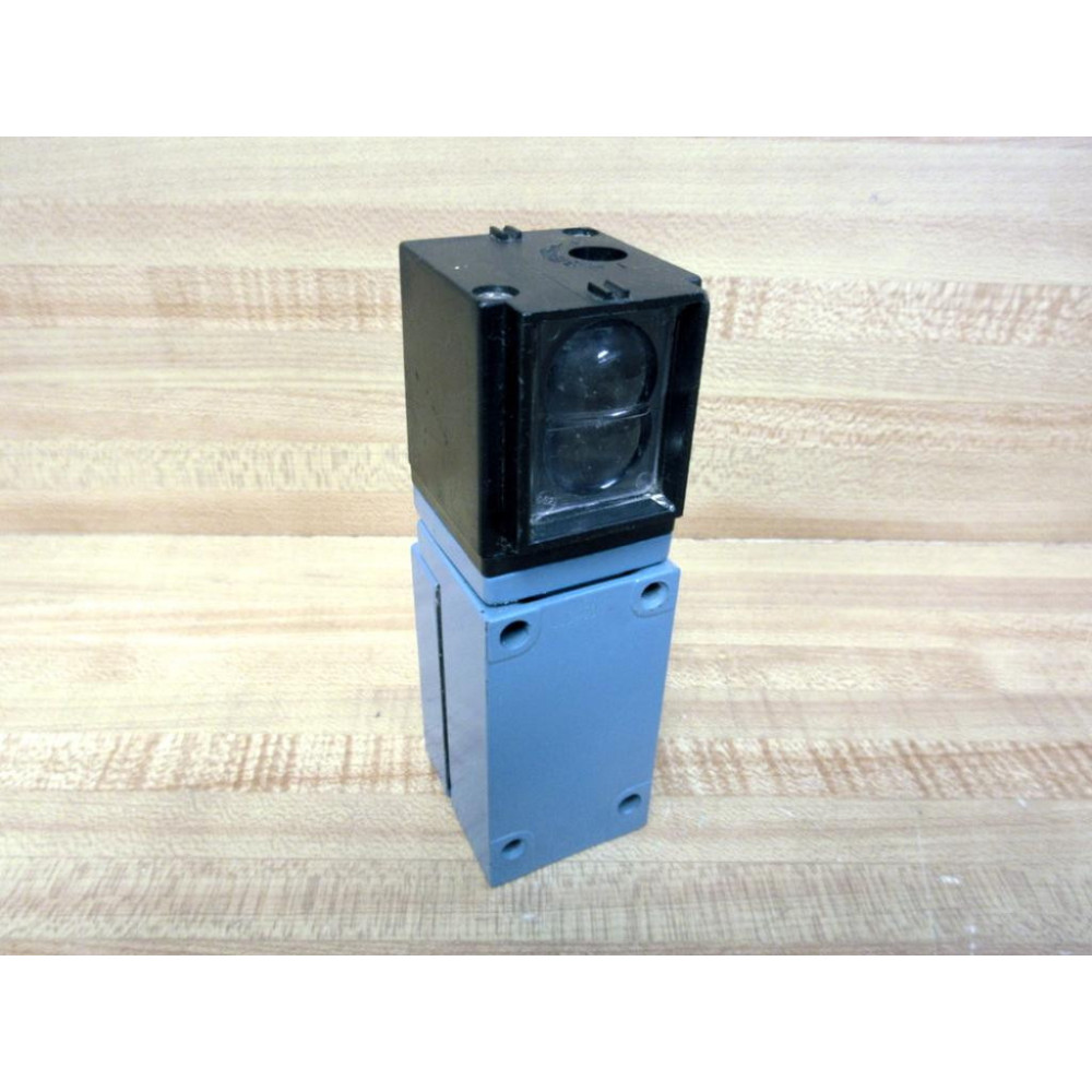 HoneywellMicro Switch LPL05F-2S HD Scan Control Emitter LPL05F2S - New No Box HoneywellMicro Switch LPL05F-2S HD Scan Control Emitter LPL05F2S - New No Box