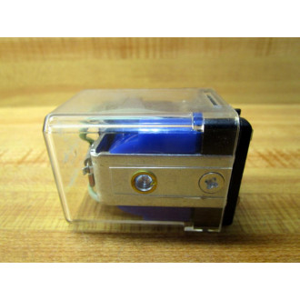 Cutler Hammer D5PR3A Relay 3PDT - New No Box