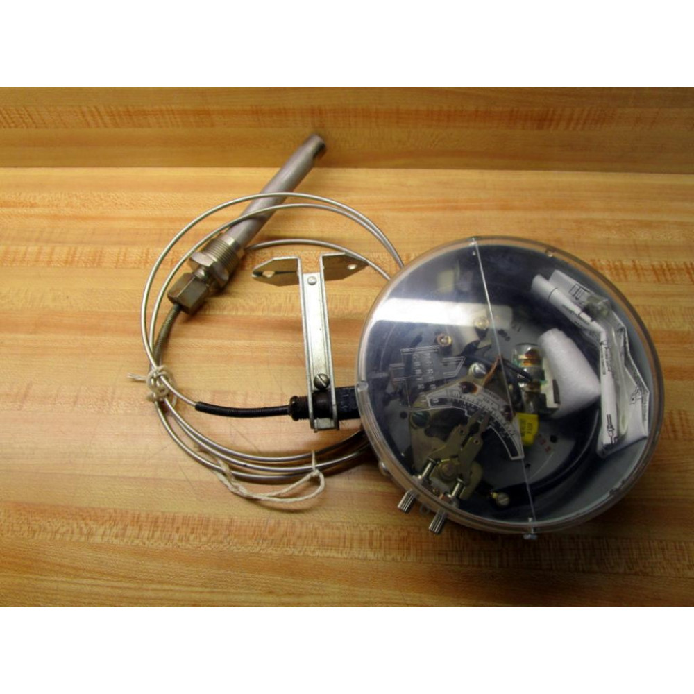 Mercoid DA-35-2-8A Temperature Switch DA3528A - Used Mercoid DA-35-2-8A Temperature Switch DA3528A - Used