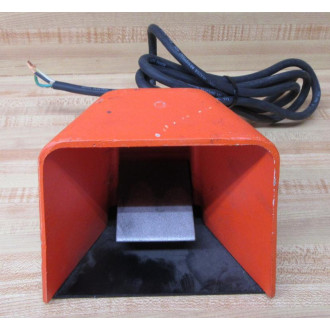 Linemaster Switch 78SH1 Classic II Foot Switch - Used