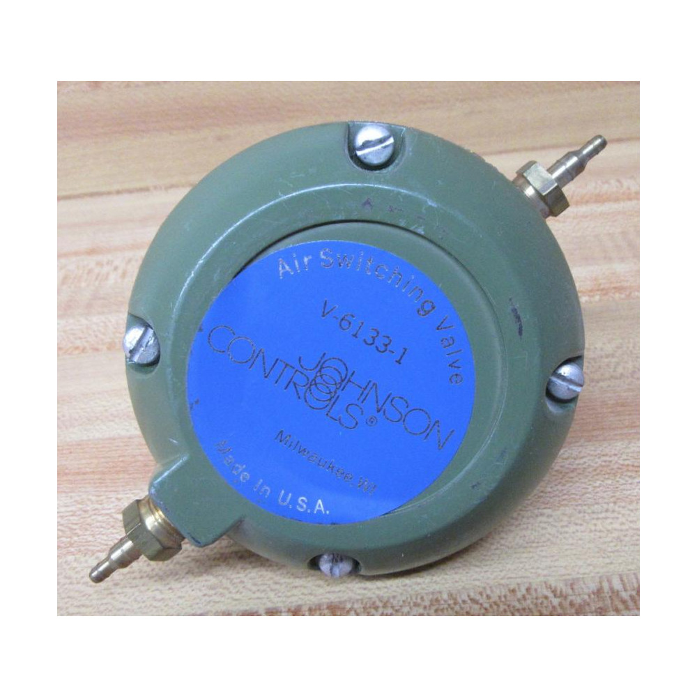 Johnson Service V-6133-1 Air Switching Valve V61331 W Adapters - New No Box
