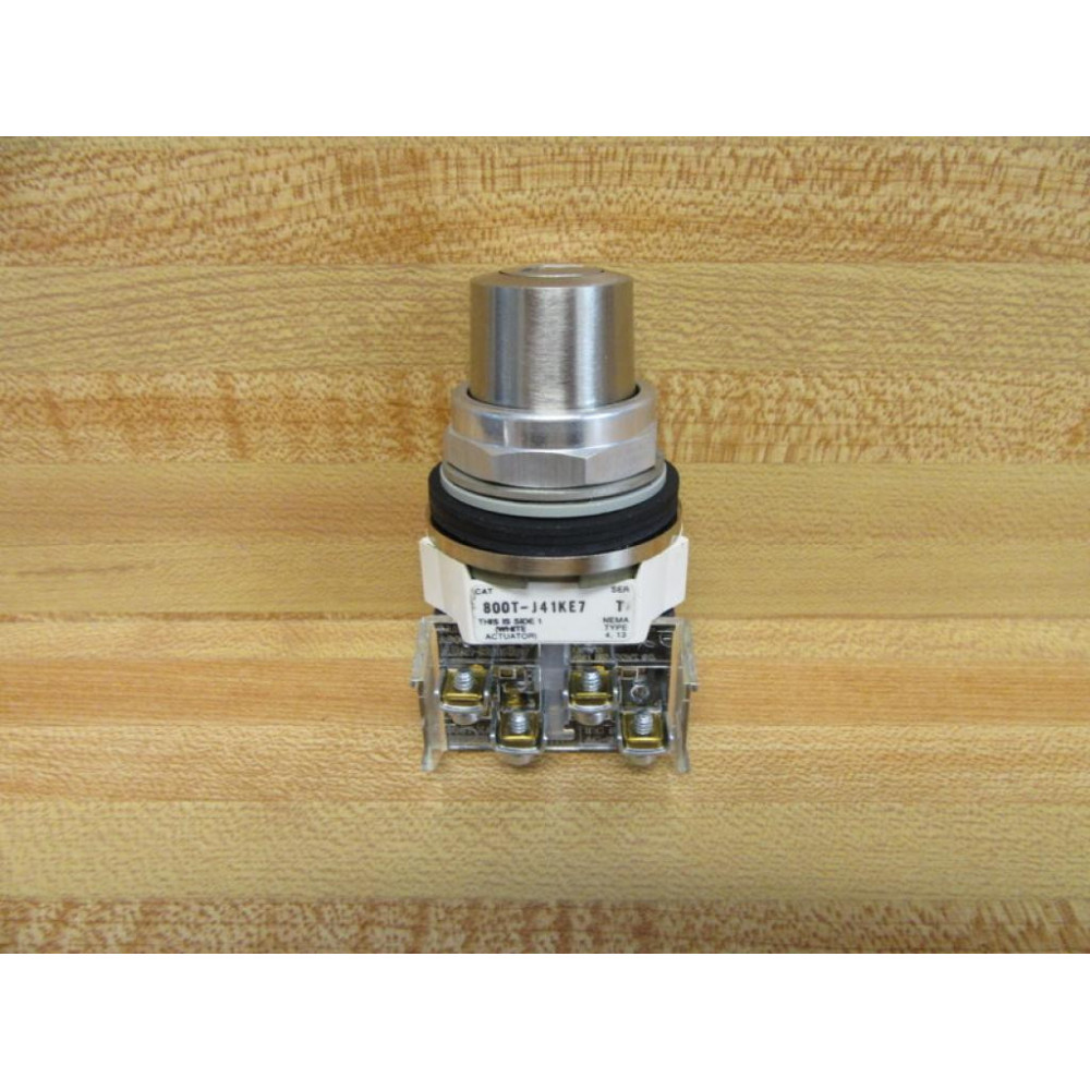 Allen Bradley 800T-J41KE7 Selector Switch WO Key - New No Box