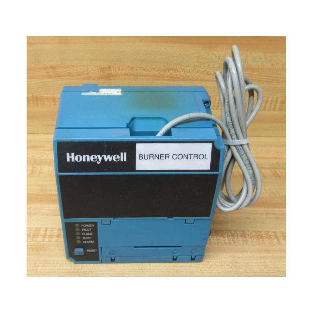 Honeywell RM7895A-1014 Burner Controller RM7895A1014 w221818A - Used Honeywell RM7895A-1014 Burner Controller RM7895A1014 w221818A - Used