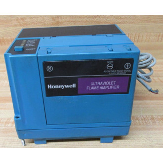 Honeywell RM7895A-1014 Burner Controller RM7895A1014 w221818A - Used
