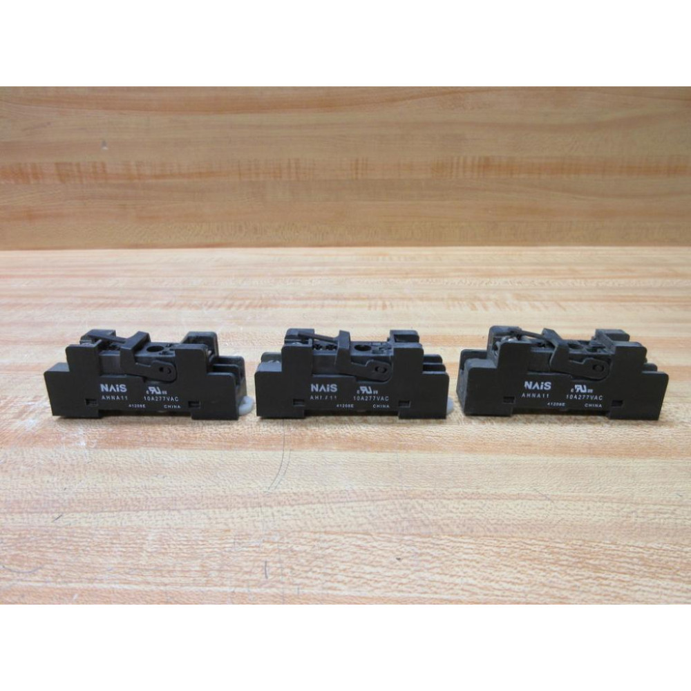 NAiS AHNA11 Relay Socket (Pack of 3) - Used