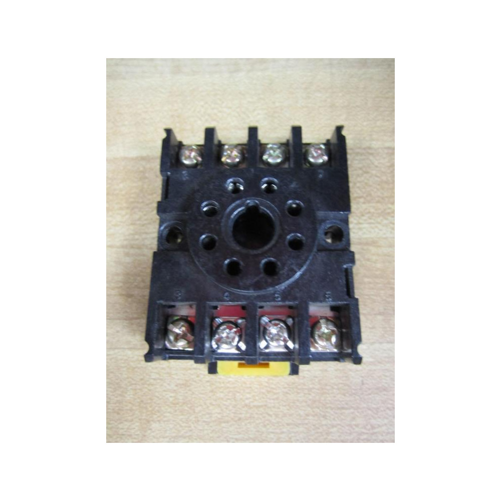 Young Electronics DS-8 Relay Socket DS8 - Used