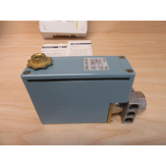 Telemecanique XMJ A0125 Pressure Switch